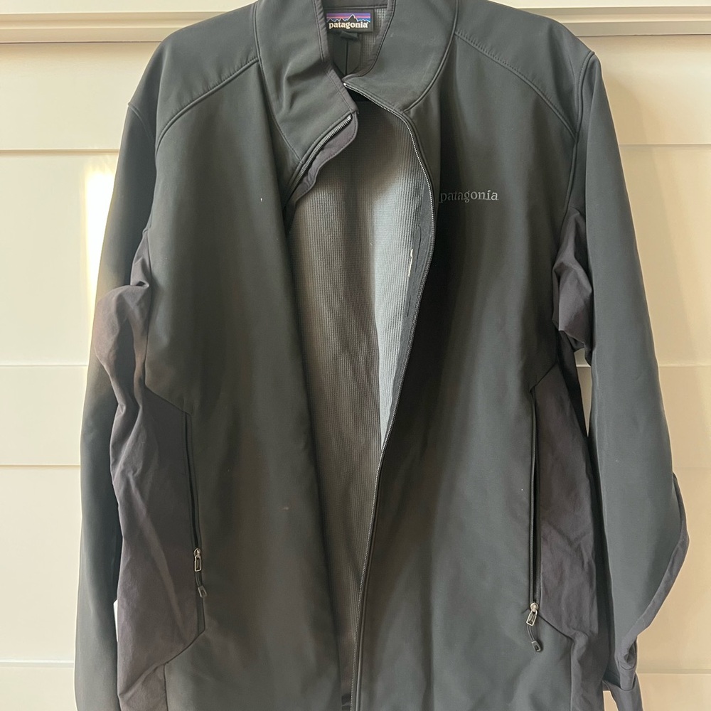 Patagonia Men's Black Performance Jacket